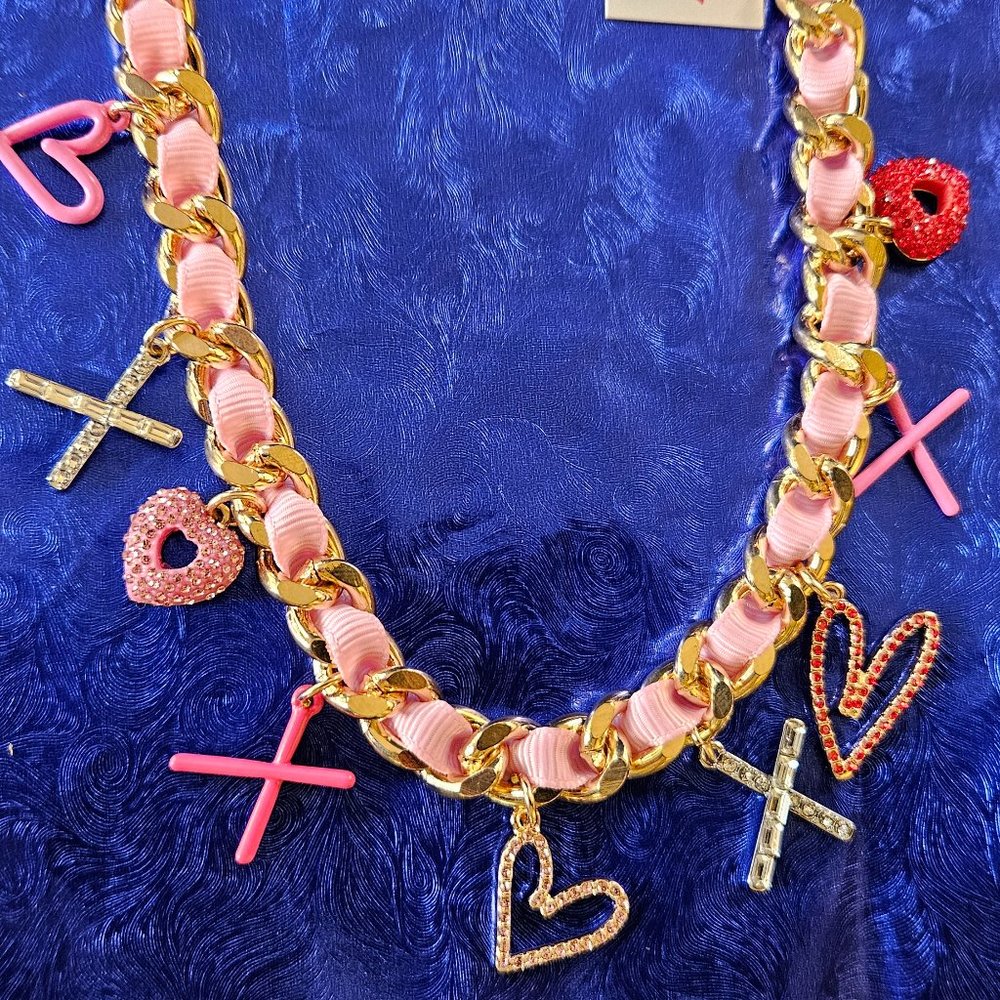 Betsey Johnson Valentine's or Any Day Charm Necklace - NWT - Picture 10 of 13